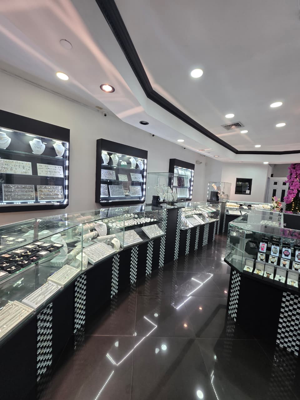 Bobby's Jewellery gallery image 4