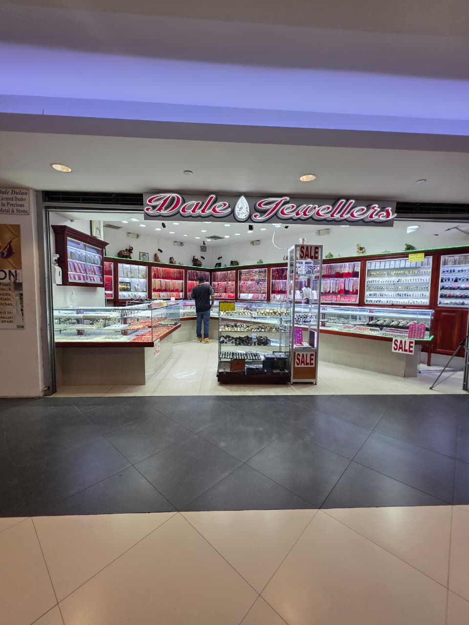 Dale Jewellers gallery image 2