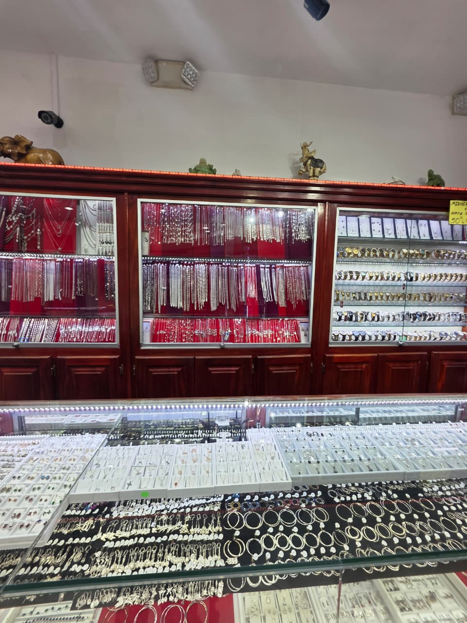 Dale Jewellers gallery image 3