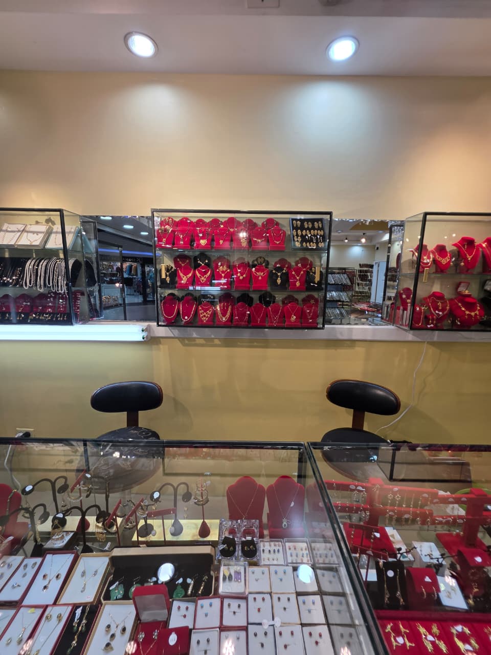 Dan's Jewellery Gallery Ltd gallery image 5