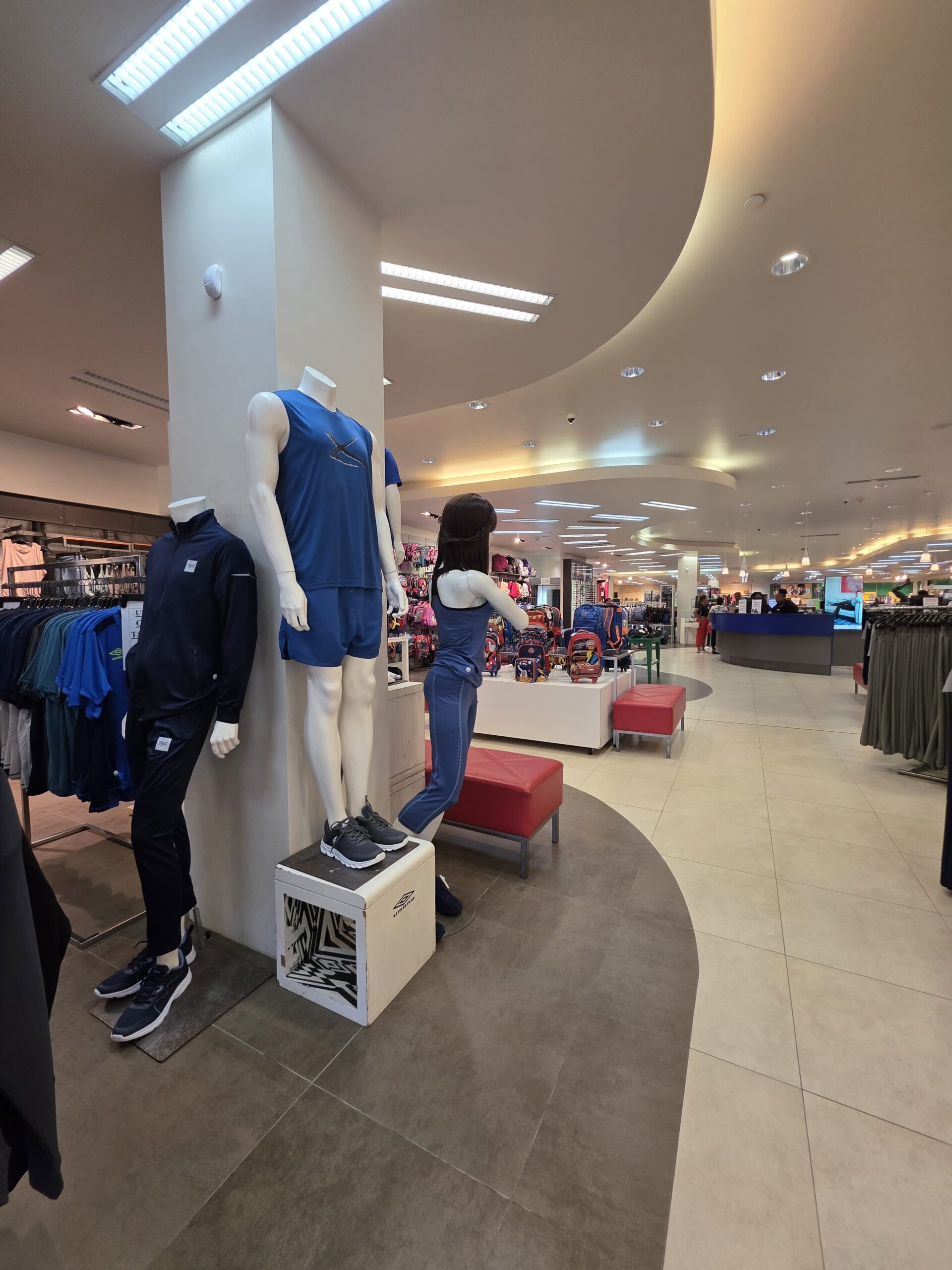 Francis Fashion Shoe Locker gallery image 7