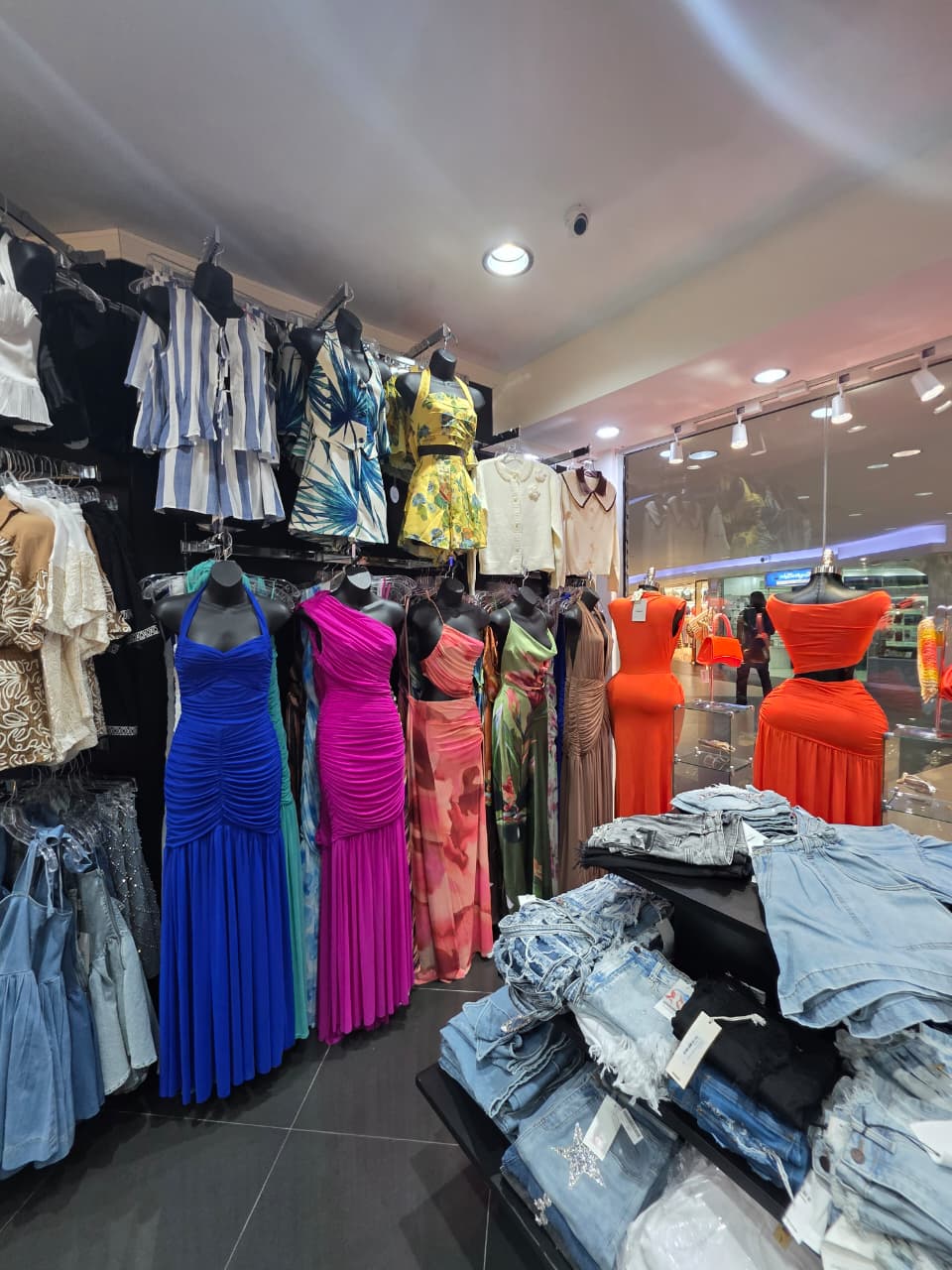 Lavish By Style Lab gallery image 4