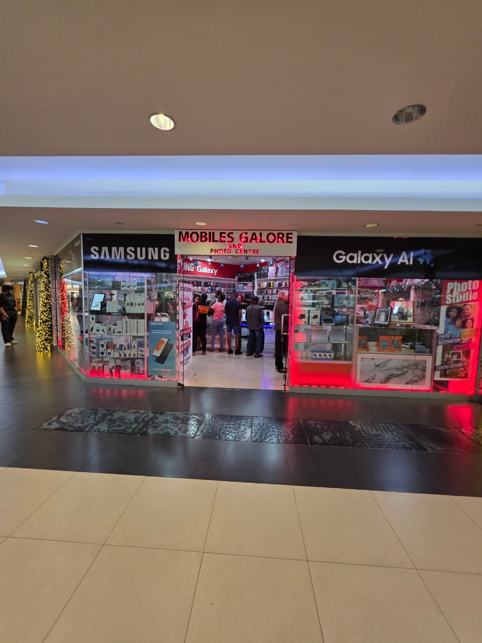 Mobiles Galore And Photo Center gallery image 2