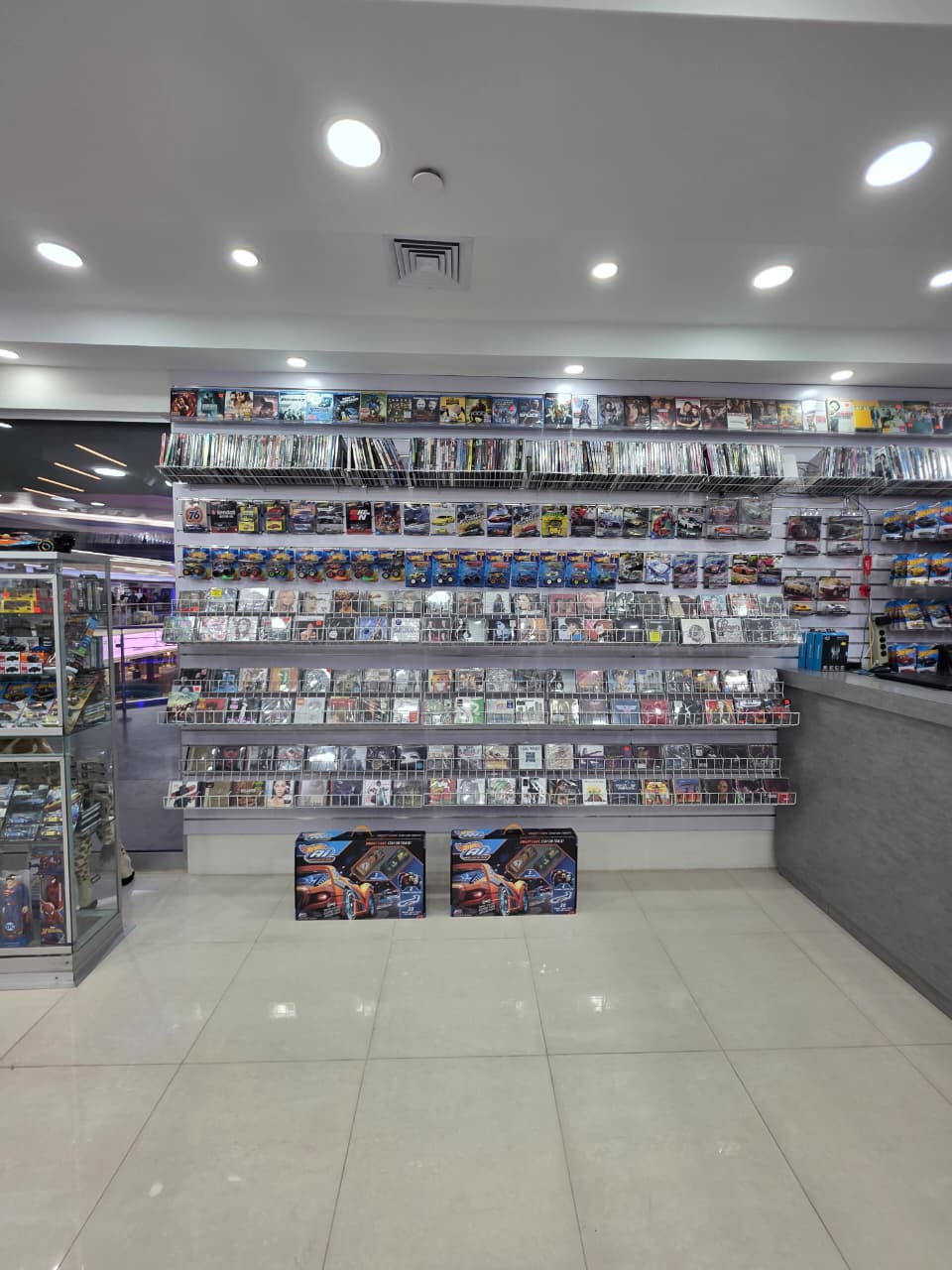 Off The Wall Multimedia gallery image 6