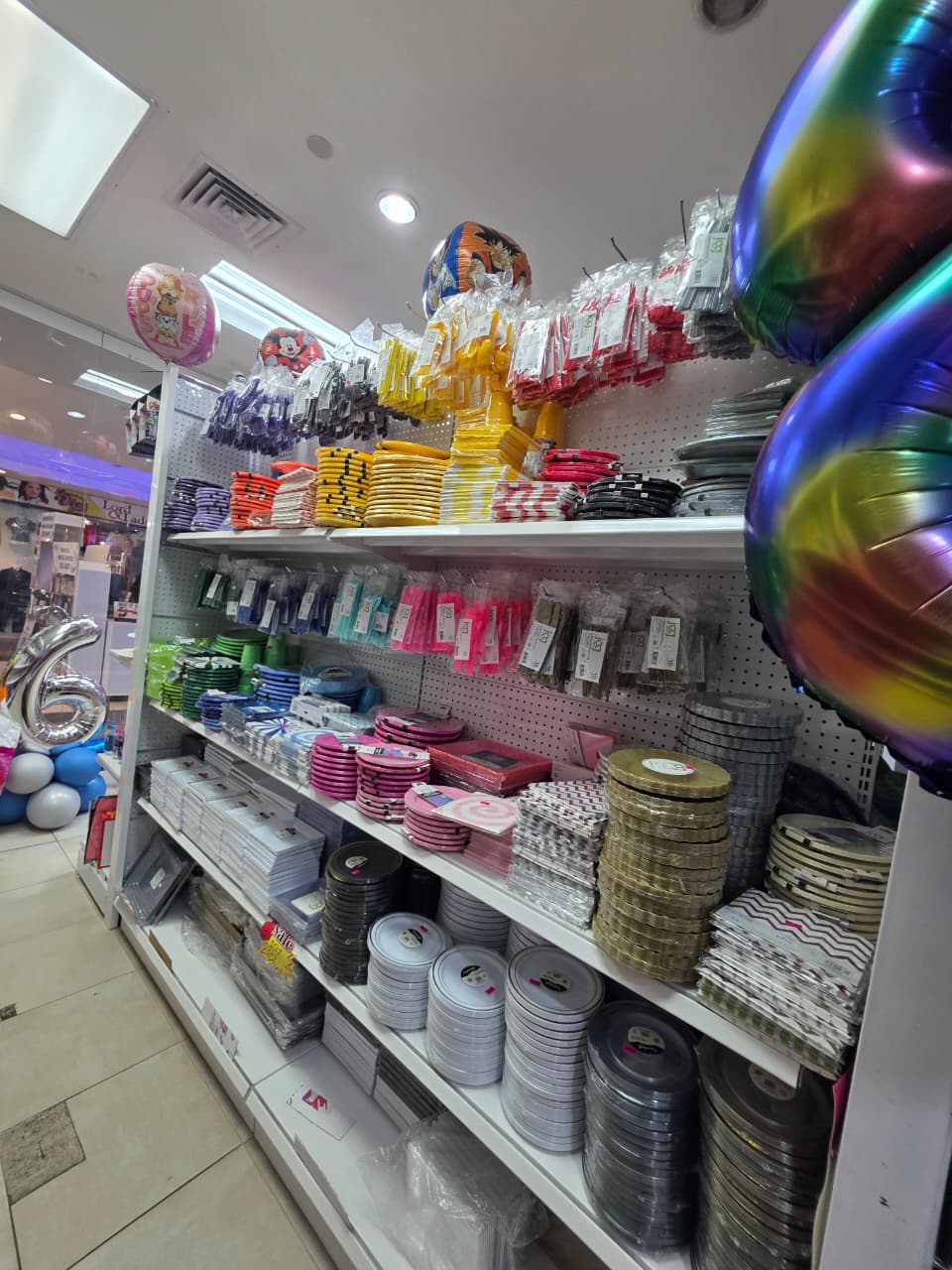 Party Paradise gallery image 7