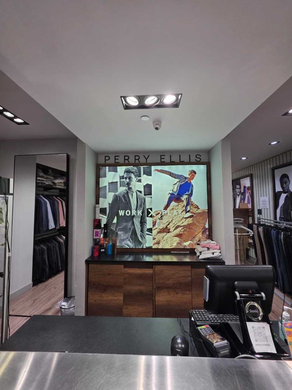 Perry Ellis gallery image 5