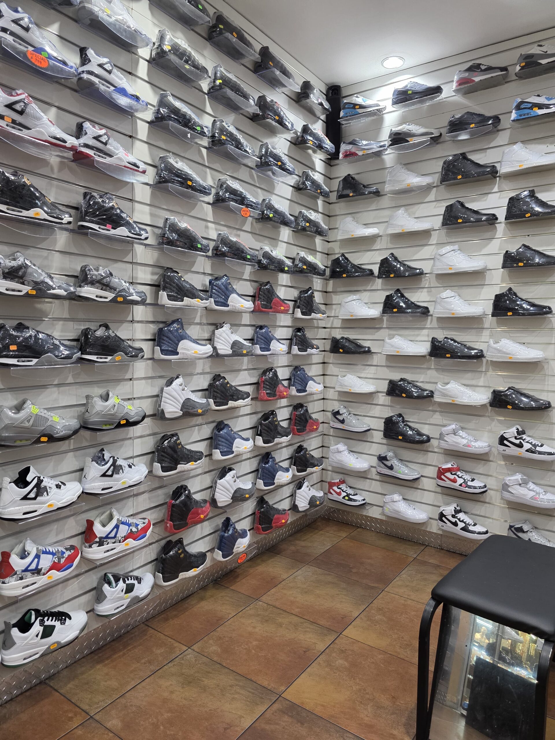 Raji Shoes gallery image 5