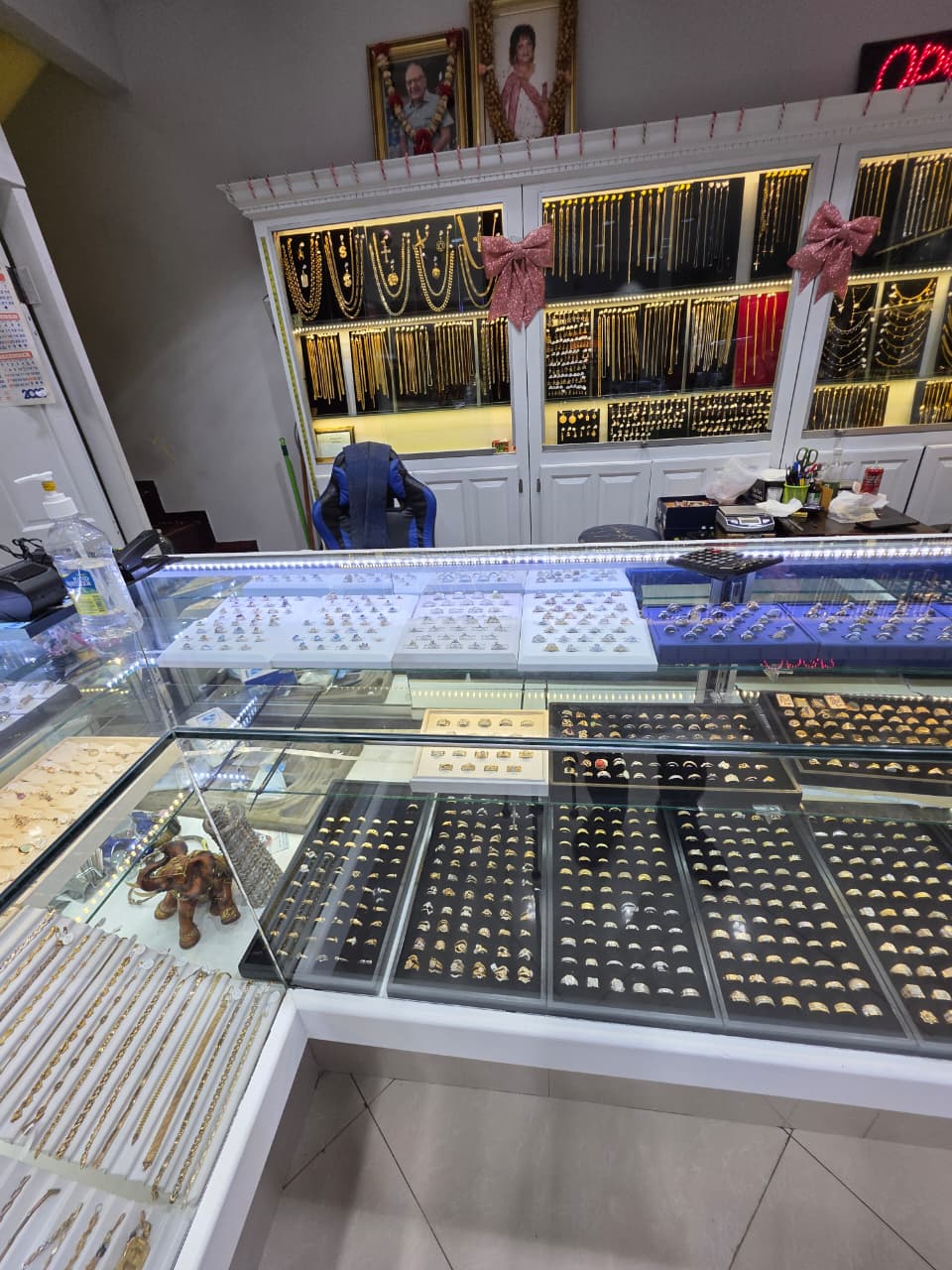 Rattan's Jewellers gallery image 7