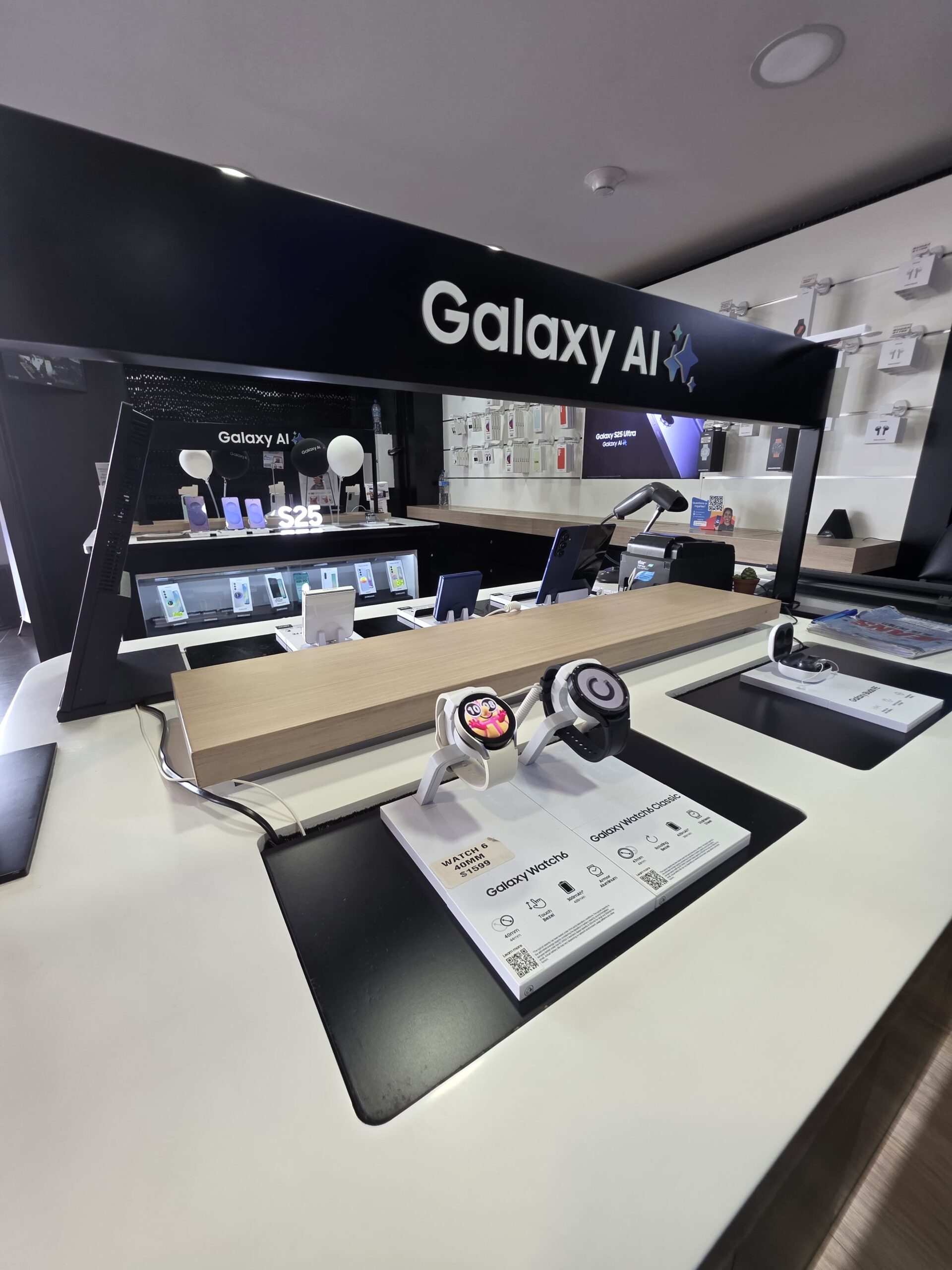 Samsung Experience Store gallery image 6