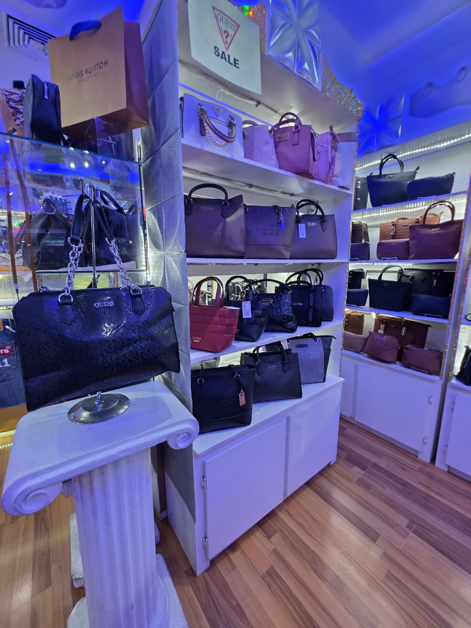 SB Fashion gallery image 5