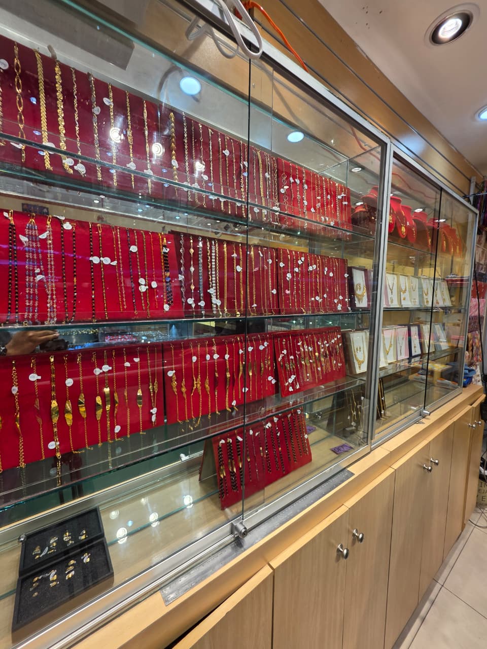 Shivani's Jewellers gallery image 3
