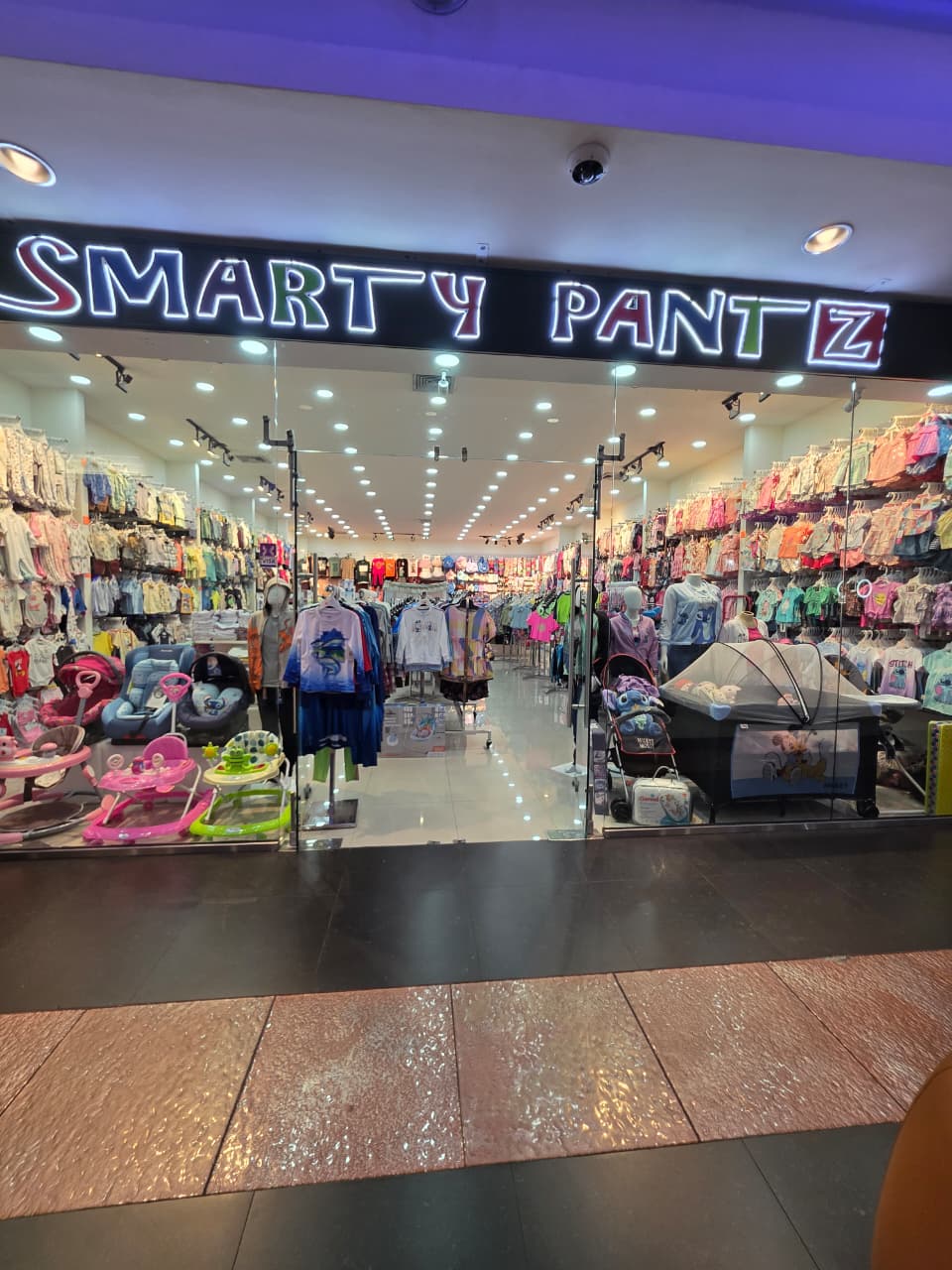 Smarty Pantz gallery image 6