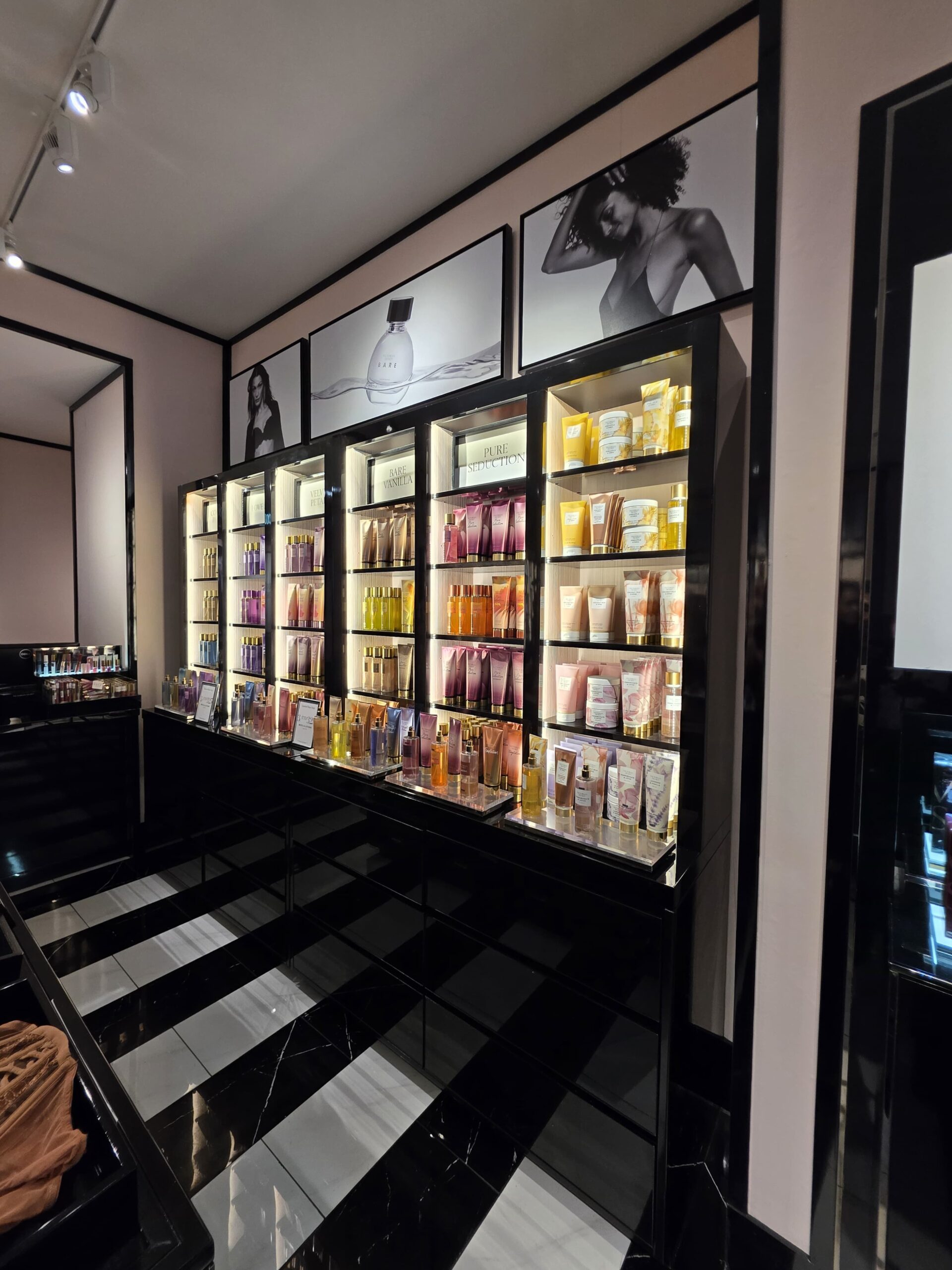 Victoria’s Secret gallery image 5