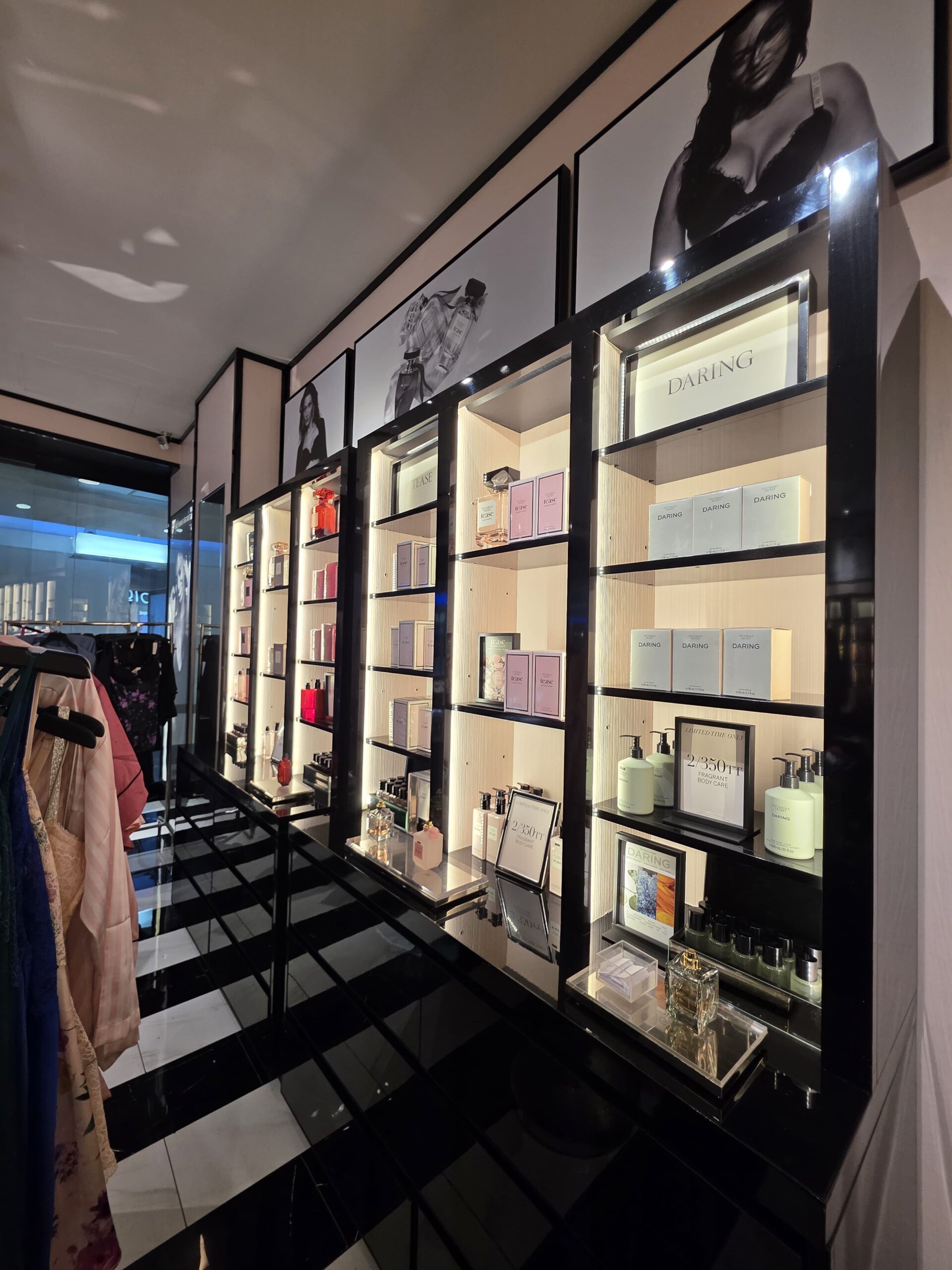 Victoria’s Secret gallery image 6