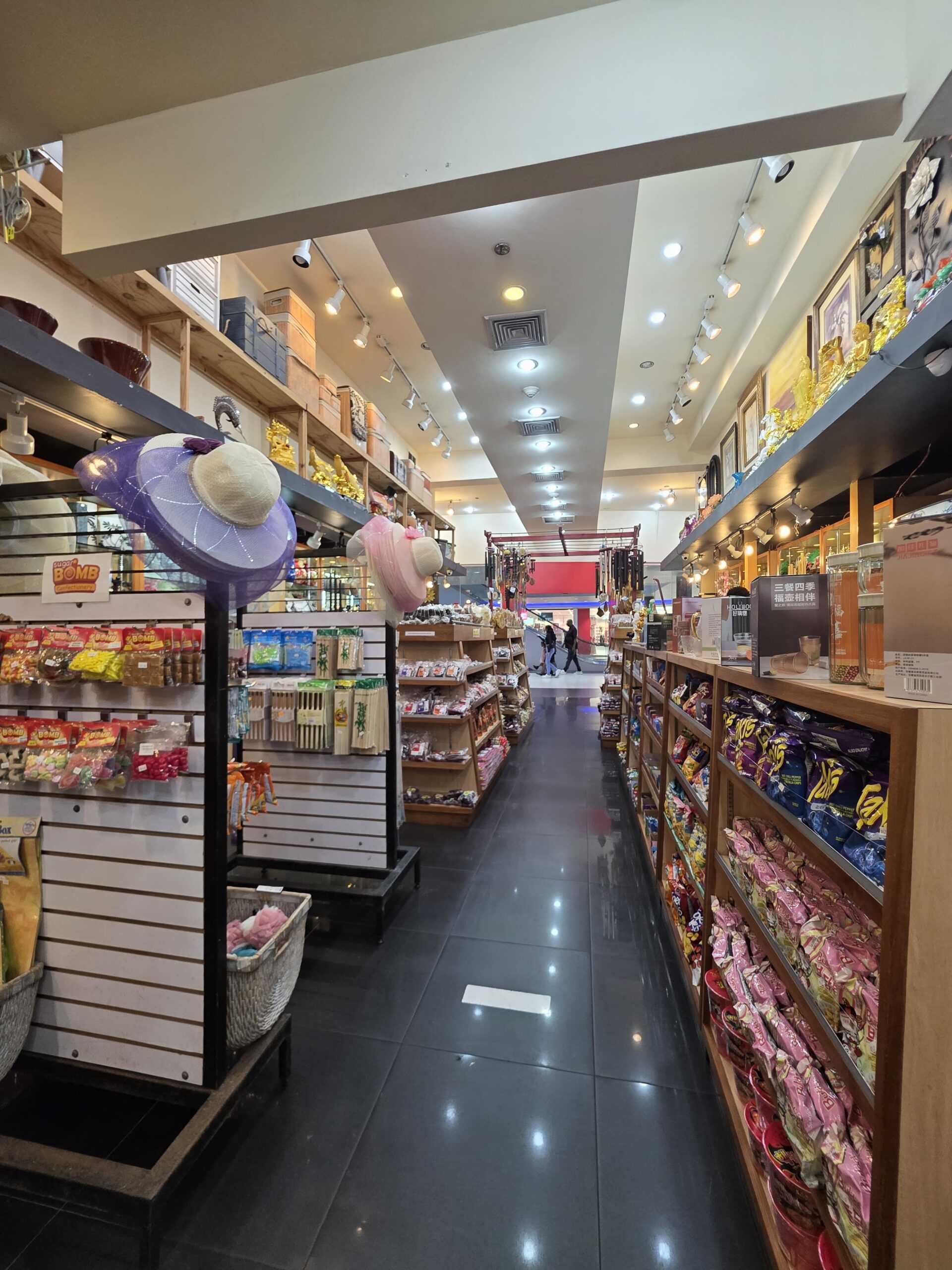Wah's Oriental Trading gallery image 5