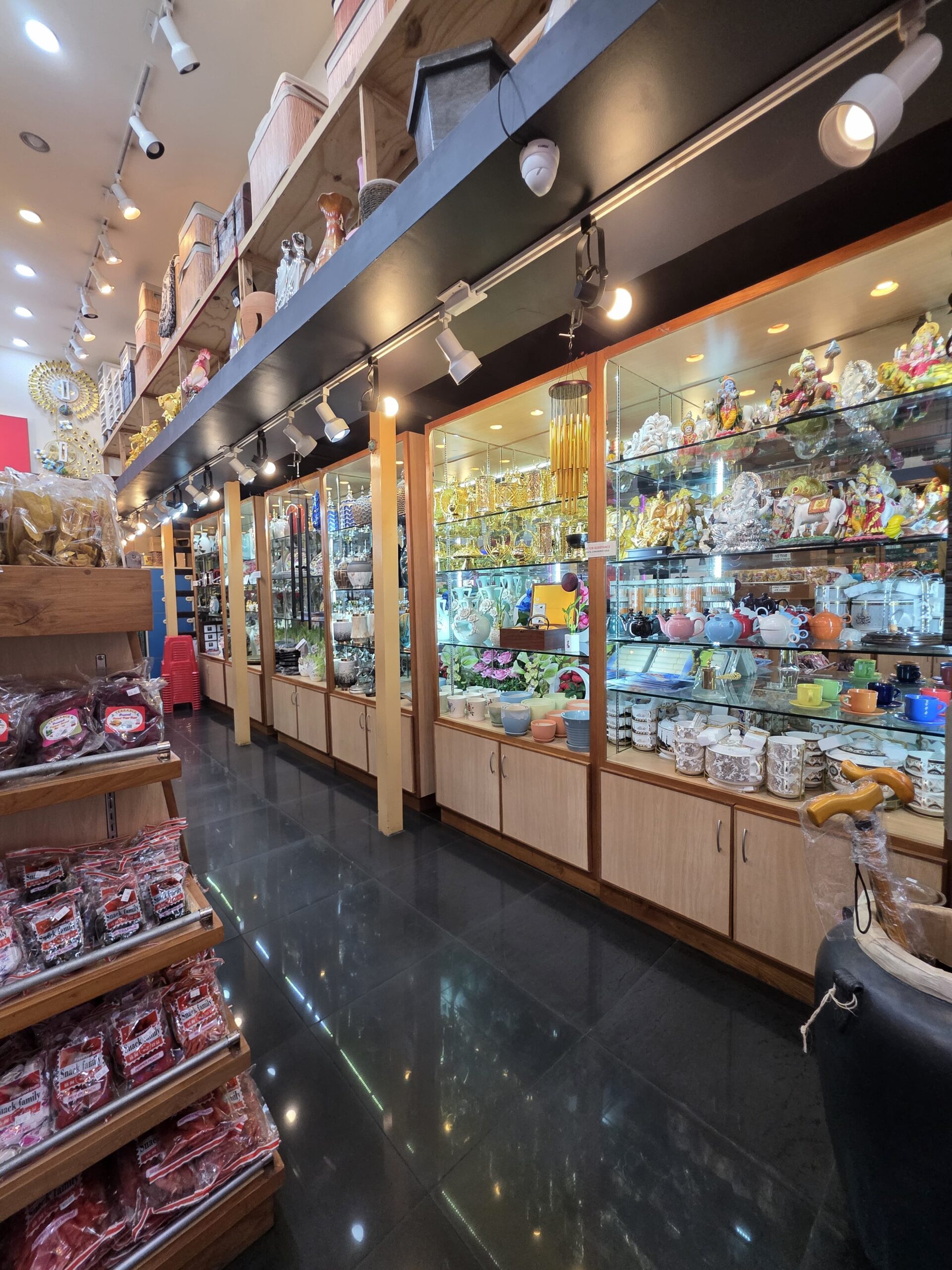 Wah's Oriental Trading gallery image 7